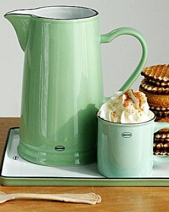 Kanna med handtag i retrostil - Grön