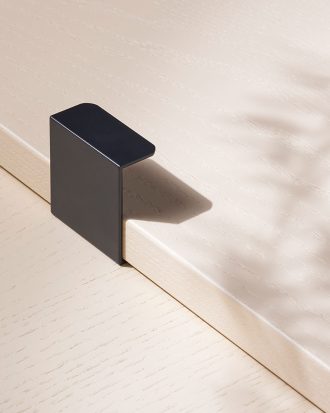 Beslag Design Hide 40 Handtag - Knoppar & Beslag Pulverlackerad Metall Toniton Svart