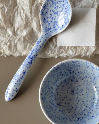 Mimou - Serveringssked PURE Stain - Blå