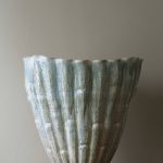 Mimou - Stor handdrejad glaserad keramikkruka - Multi