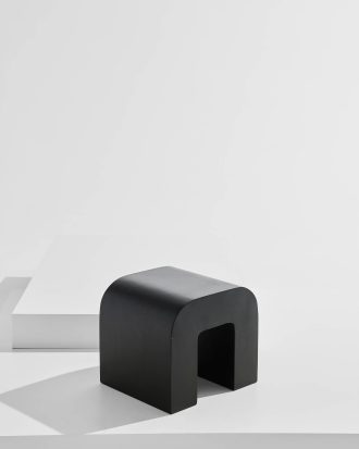 Pastill - Lucie sidobord 45x40 cm - Svart