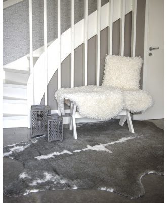 Grim mountain grey/white - konstgjord kohud