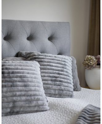 Stripy stone - kudde i konstmaterial