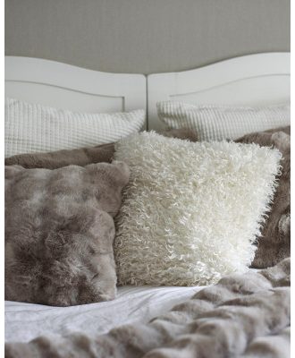 Wooly ivory - konstgjord fårskinnskudde