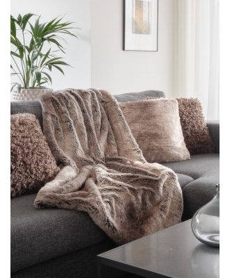 Cozy - pläd i konstmaterial