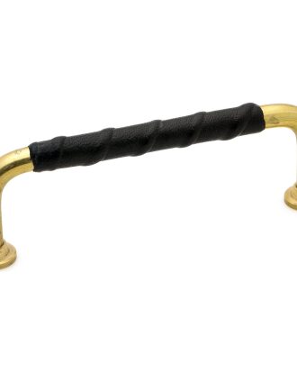 Beslag Design 1353 lindat Handtag 96 Obehandlad Mässing/ - Knoppar & Beslag Läder Svart