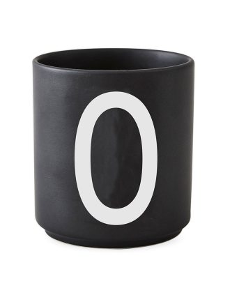 Design Letters Personlig Porslinsmugg O - Tekoppar Benporslin Svart