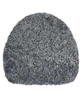 Curly pad forma silvergrå - rundad stolsdyna med stoppning i lockigt fårskinn