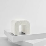 Pastill - Odette puff i bouclé 45x41 cm - Vit