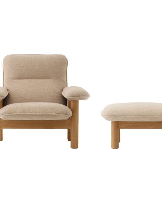 Audo Copenhagen Brasilia Fåtölj Med Ottoman Naturlig Ek - Fåtöljer Stål Bouclé 02 Beige