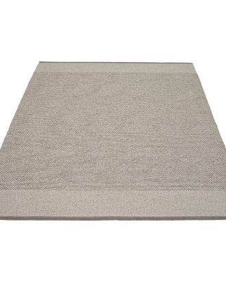 Pappelina Edit Matta / Warm Grey / Stone Metallic 140x200 Cm - Plastmattor Polyester Charcoal