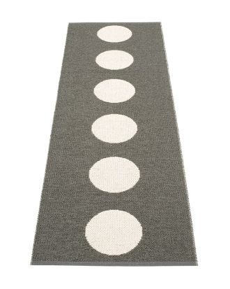 Pappelina Vera Matta 70x300 Cm Charcoal/vanilla - Plastmattor Pvc Grå