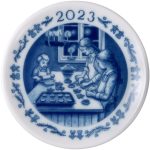 Royal Copenhagen Collectibles Plakett 2023 Julbak - Juldekorationer Porslin Blå