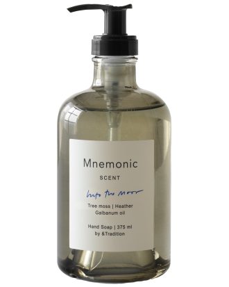 &Tradition Mnemonic Mnc1 Handtvål 375 Ml Into The Moor - Tvålar Glas